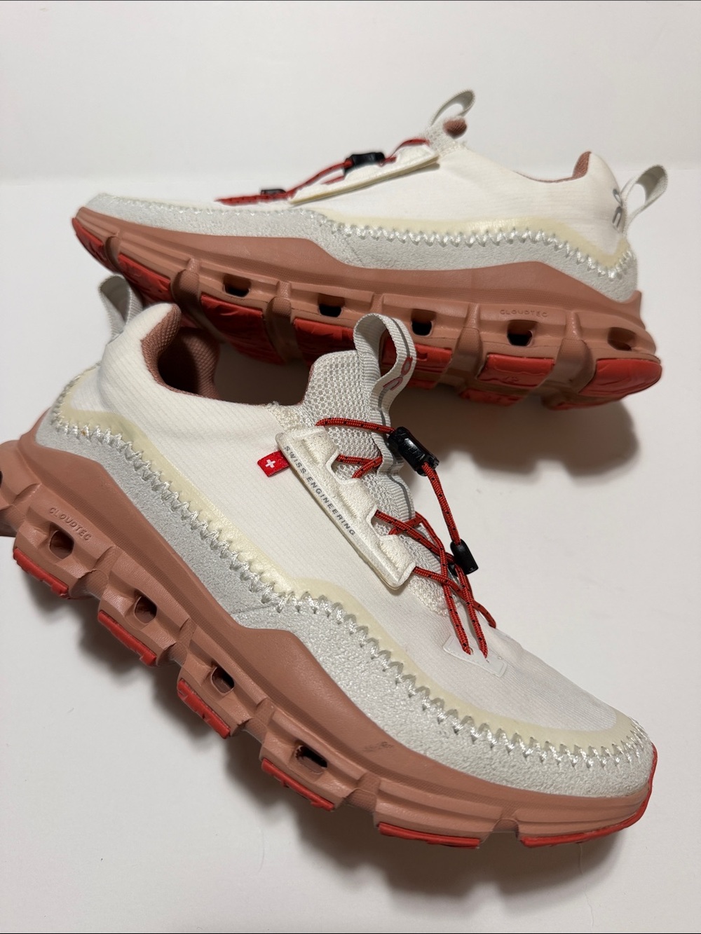 On Women's Cloudaway Sneaker in Ice and Chill Size 6